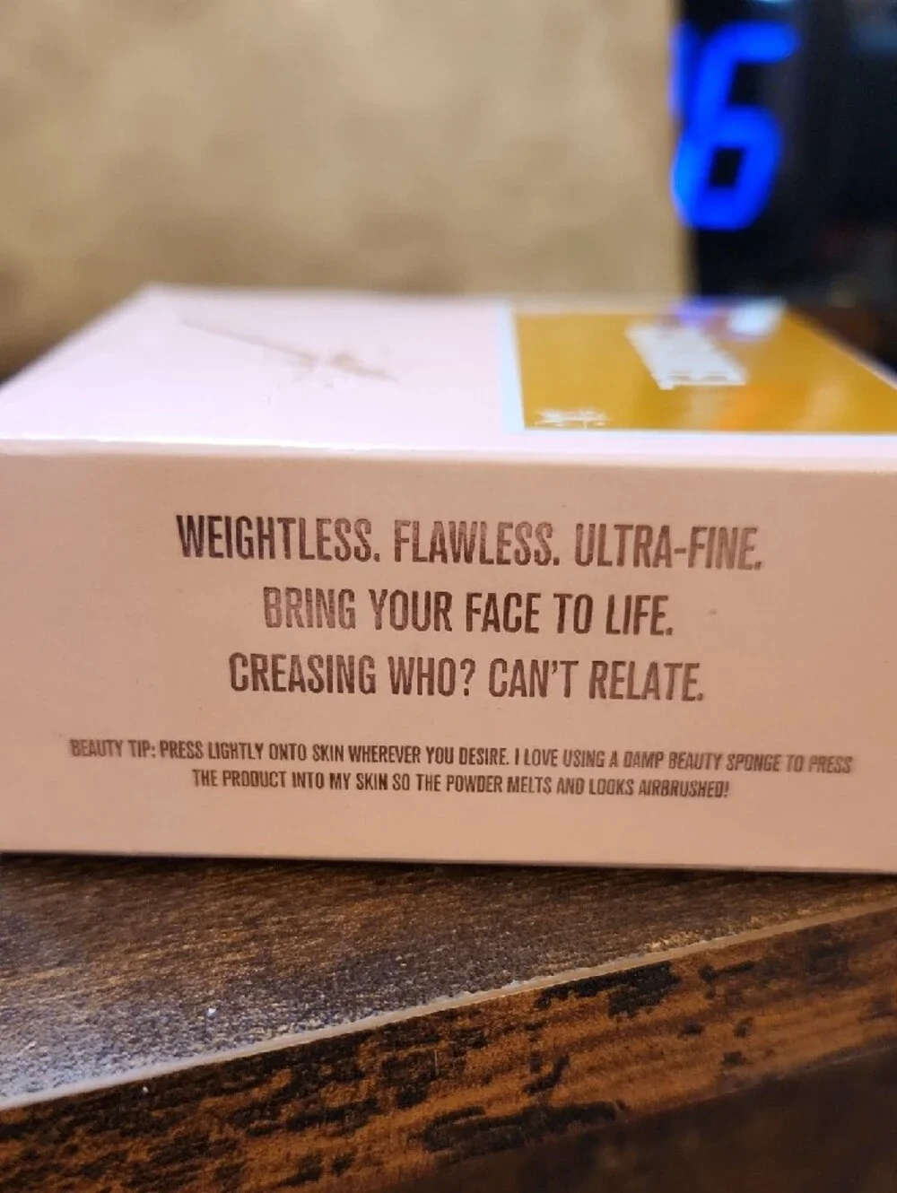 Jeffree Star Cosmetics Luminous Setting Powder - Caramel